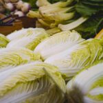 a bunch of white and yellow corn